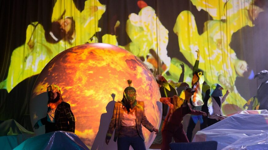 Die Vögel bringen ihre Untergangsängste zum Ausdruck