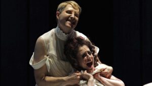 Lui (Wolfgang Resch) und Lei (Melis Demiray) (Foto Armin Bardel)