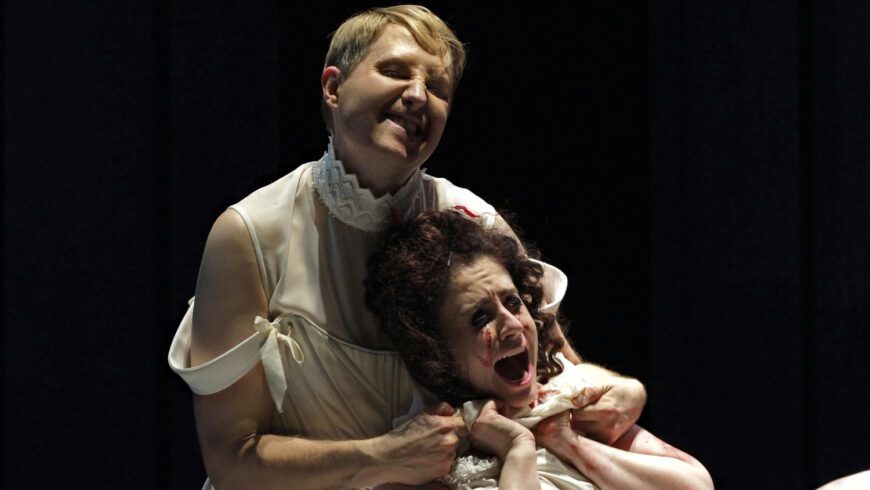 Lui (Wolfgang Resch) und Lei (Melis Demiray) (Foto Armin Bardel)