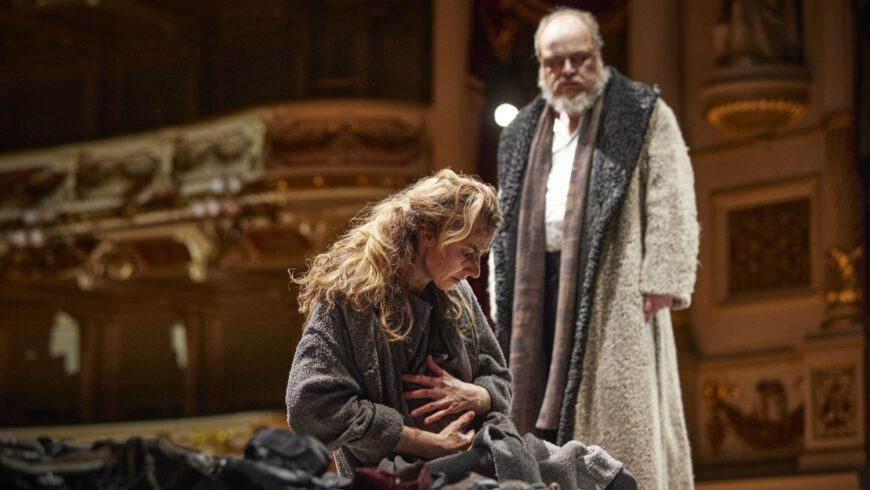 Biblische Leihmutterschaft: Hagar (Stephanie Atanasov) und Abram (Markus Marquardt) (Foto Semperoper Dresden/Ludwig Olah)