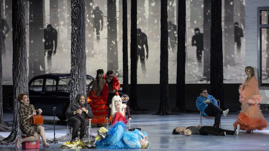 Dunkle Psycho-Analogie im abgestorbenen Forst (Foto Bernd Uhlig)