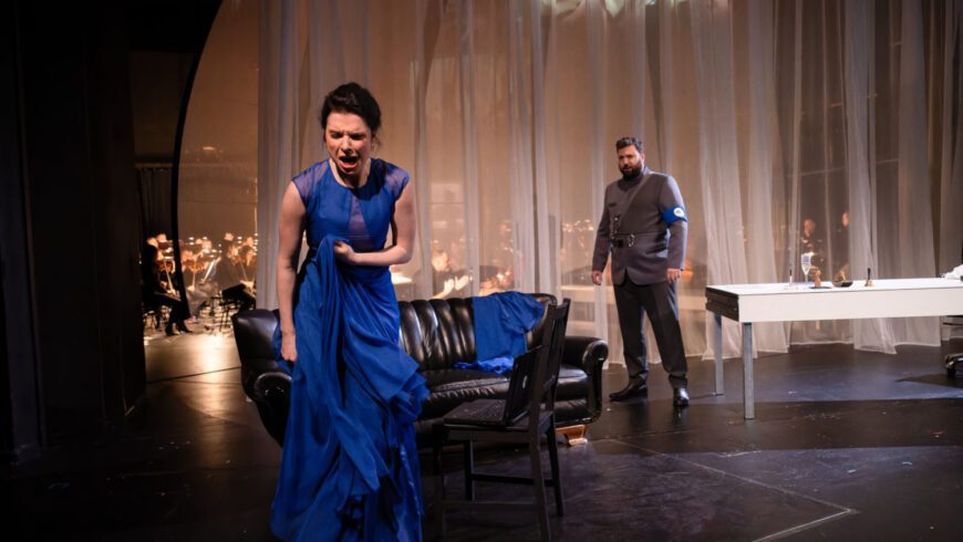 Starke Gefühle: Margarita Vilsone als Tosca und Grga Peroš als Scarpia (Foto Rolf K. Wegst)