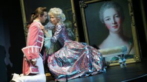 Maximilian Mayer (Graf René) und Julia Koci (die Marquise de Pompadour) (Foto www.fotohofer.at)